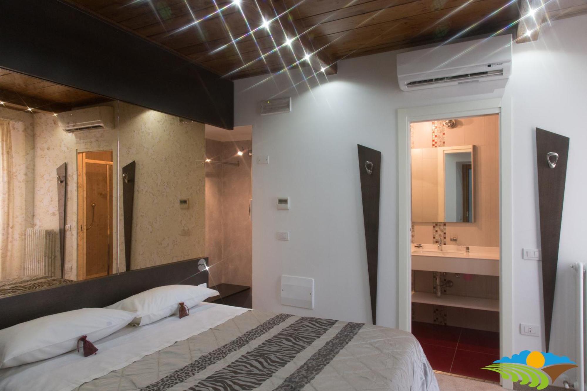 Albergo Diffuso - Il Poggetto Tra Urbino & San Marino ห้อง รูปภาพ