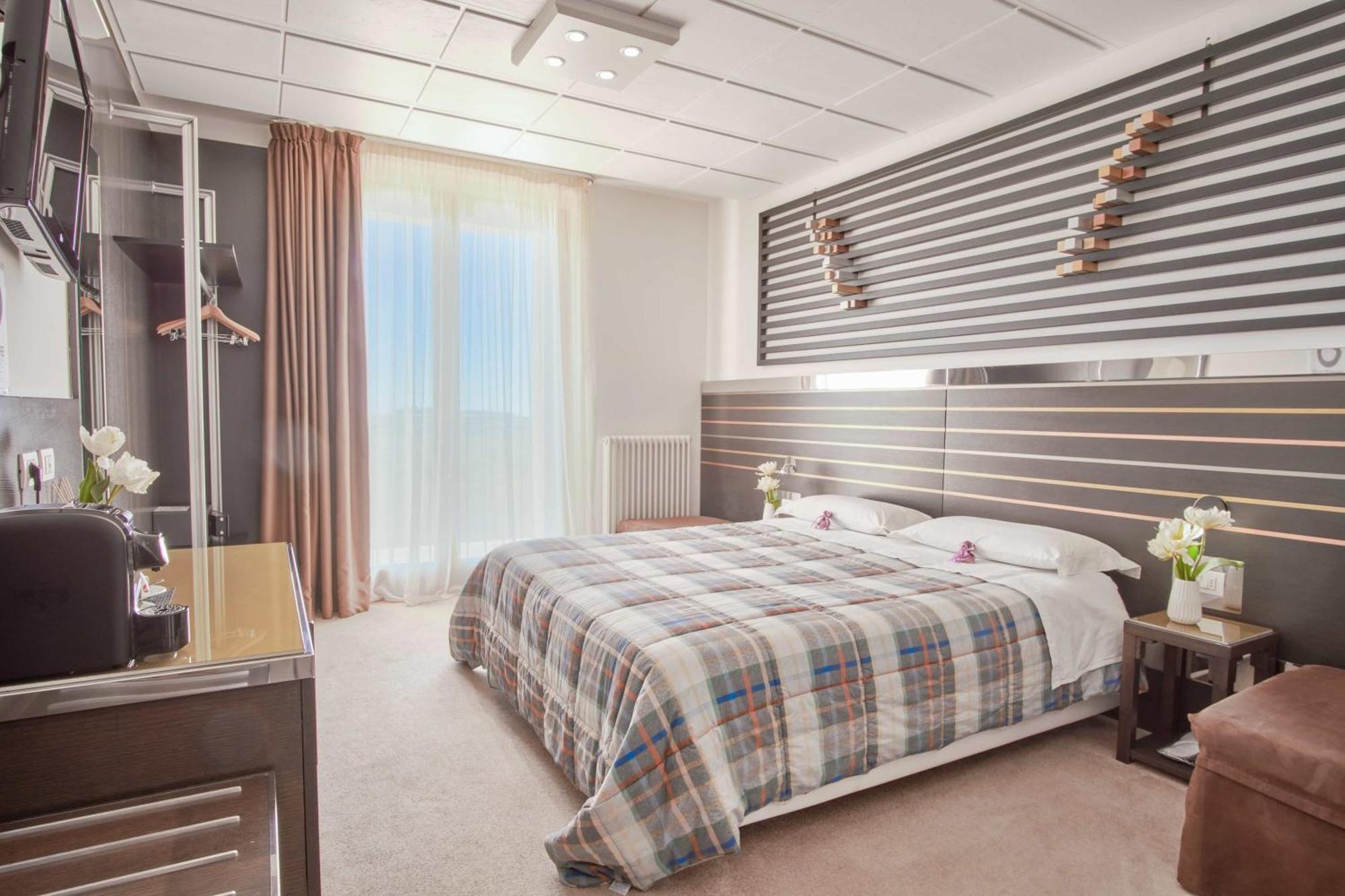 Albergo Diffuso - Il Poggetto Tra Urbino & San Marino ภายนอก รูปภาพ