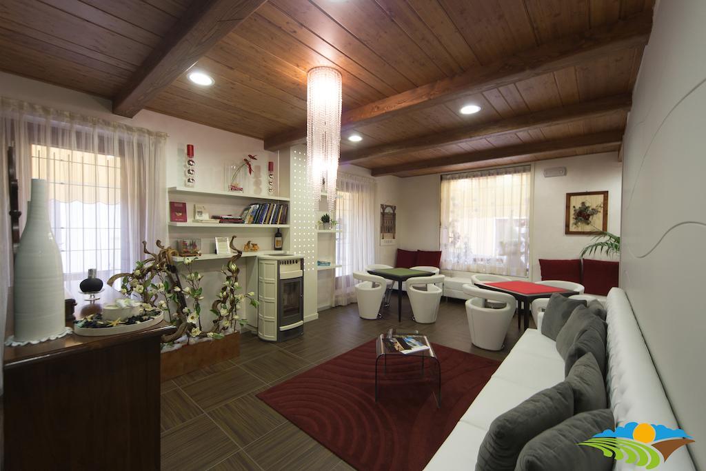 Albergo Diffuso - Il Poggetto Tra Urbino & San Marino ภายนอก รูปภาพ