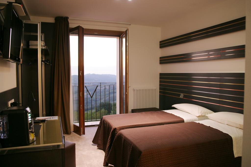 Albergo Diffuso - Il Poggetto Tra Urbino & San Marino ภายนอก รูปภาพ